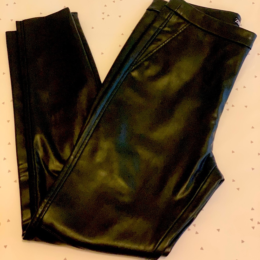 Leather leggings